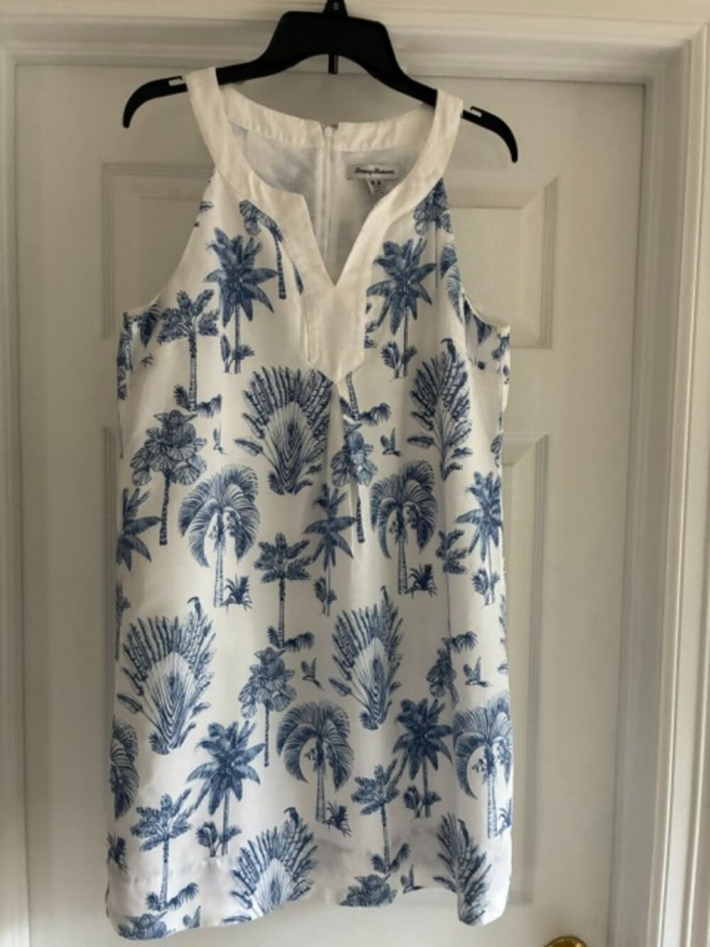 Tommy Bahama Palm Banks Linen Shift, Size Medium in great condition